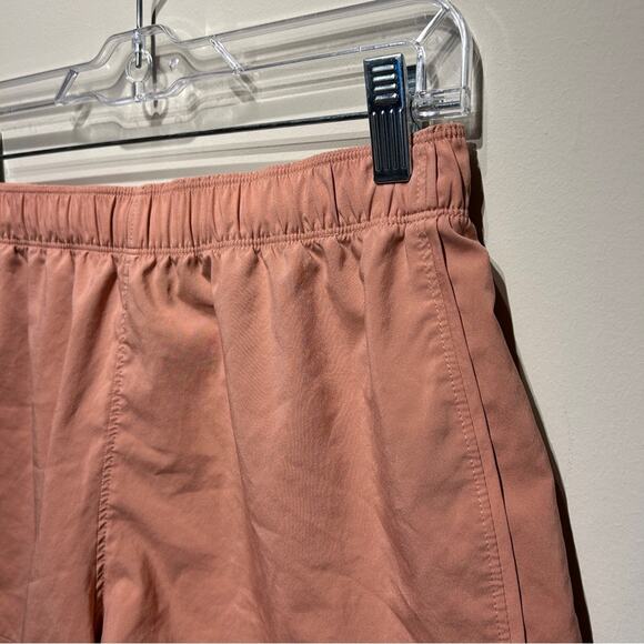 ✨The North Face Salmon Elastic Waist Unlined 3”-Inseam Running Shorts Size M - Picture 2 of 7